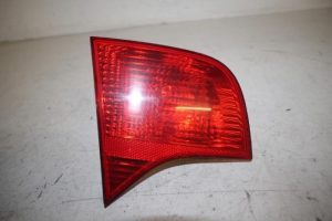 17811856 – 8E5945093A – Achterlicht links