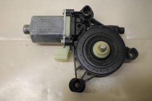 17798586 – 5Q0959802B – Door window motor