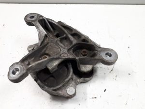 18917793 – 4G0399153T – Gearbox mount