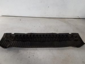 22009873 – 8K0807233 – Bumper onderplaat