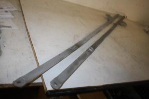 17822123 – 8T8505475B – Steun (diversen)