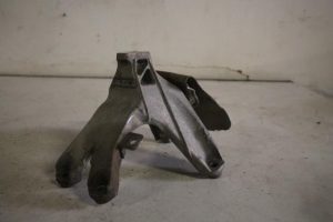 17830293 – 8K0199308BE – Motorsteun