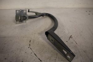 17812864 – 4H0827300D – Scharnier Heckklappe