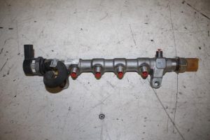 17812470 – 03L130089Q – Kraftstoffverteiler