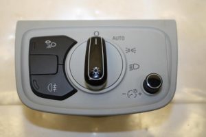 17798792 – 4H0941531BBC5 – Licht Schakelaar