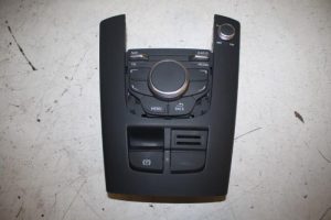 17808200 – 8V0919614B – Regeleinheit Multi Media