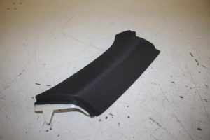 17815479 – 8W9867287ARV8 – Säulenverkleidung links hinten