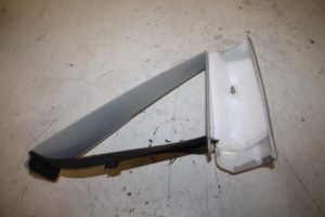 17823844 – 8T8867288AIWA – Stijlbekleding rechts-achter