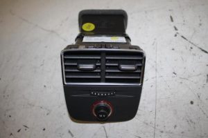 17813236 – 8V08192036PS – Lüftungsgitter hinten