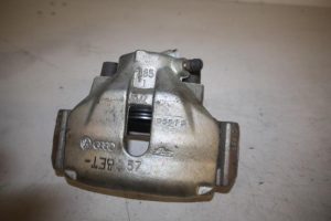 17806738 – 8E0615124A – Remklauw (Tang) rechts-voor