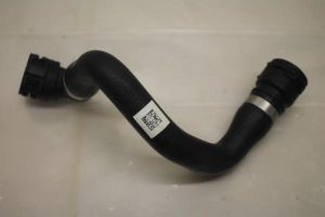 17800109 – 8K0819332A – Slang (diversen)