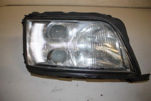 17831754 – 4A0941004AQ – Koplamp rechts