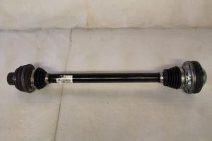 17793611 – 8R0501203C – Aandrijfas links-achter