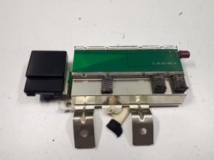 20218977 – 8J7035503A – GPS Antenne