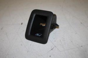 17829392 – 81A887233A4PK – Isofix stütze