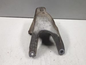 21946815 – 4KE599308H – Stütze (sonstige)