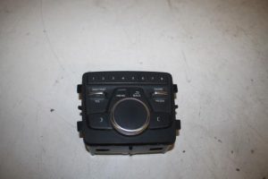 17822480 – 8W0919614N – Regeleinheit Multi Media