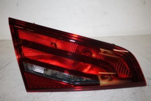 17816661 – 8V4945093 – Achterlicht links