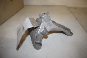 17819884 – 4G0199308AE – Motorsteun