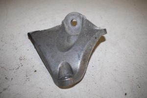 17806797 – 4E0399114BH – Gearbox mount