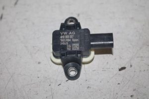 17809416 – 4H0955557 – Airbag Sensor