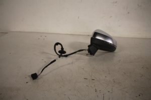 17810926 – 8V5857409G9B9 – Außenspiegel links