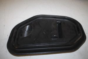 17829590 – 4KE837915 – Door plate 4-door left front