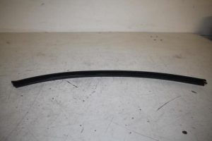 17807585 – 8R0837480B – Portierlijst