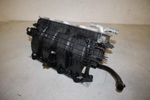 17821398 – 04E129709S – Ansaugbrugge