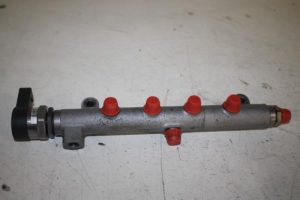 17812690 – 057130090Q – Fuel distributor