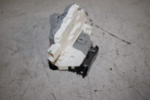 18836818 – 8J1837015A – Deurslot Mechaniek 4Deurs links-voor