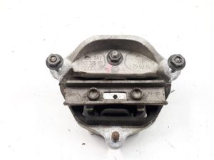 20370950 – 8K0399151CN – Gearbox mount
