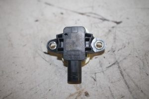 17805987 – 4H0955557 – Airbag Sensor