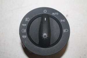 17803929 – 4F2941531D5PR – Licht Schalter