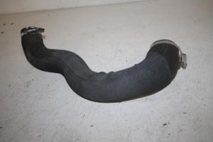 17811658 – 8R0145738R – Intercooler Slang