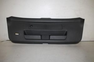 17829076 – 4KE867973C4PK – Tailgate trim