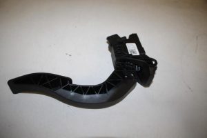 17820304 – 8W1723523 – Gaspedaal