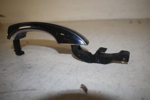 17807736 – 4H0837205B – Türgriff 4-türig links vorne