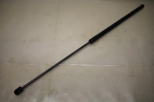 17801464 – 8P0823359B – Gasdemper Motorkap links