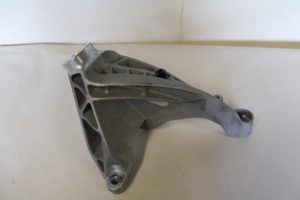 17791384 – 4G0199307F – Motorsteun