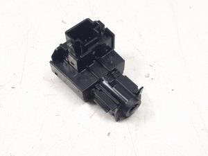 21966695 – 5WA907527A – Interior temperature sensor