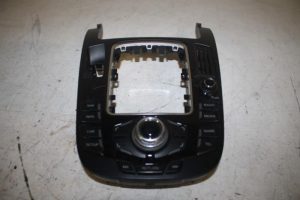 17808170 – 8T0919609FWFX – Regeleinheit Multi Media