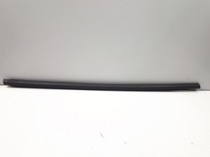 20438305 – 10A839478A – Portierrubber 4Deurs rechts-achter