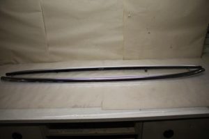17798597 – 8R0860021J2ZZ – Roof rail kit