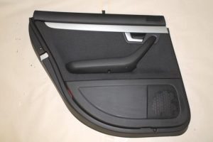 17787691 – 8E0867305 – Türverkleidung 4-türig links hinten
