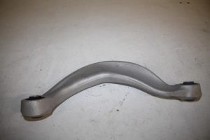 17804094 – 8K0505323H – Draagarm boven links-achter