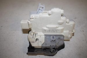 17804666 – 4G0839015 – Türschlossmechanik 4-türig links hinten