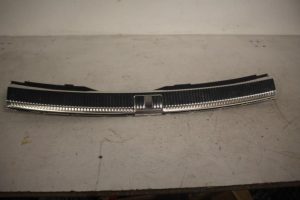 17806302 – 4G98644834PK – Abdeckung Stürmer Keil hinten