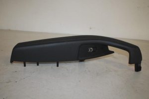 17804320 – 4H0867374C25D – Armleuning