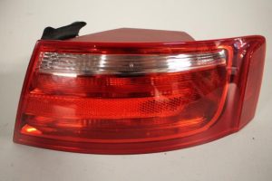 17802544 – 8T0945096 – Achterlicht rechts